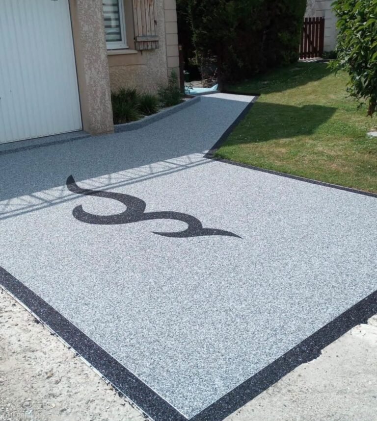 Moquette de pierre ou béton désactivé : les différences